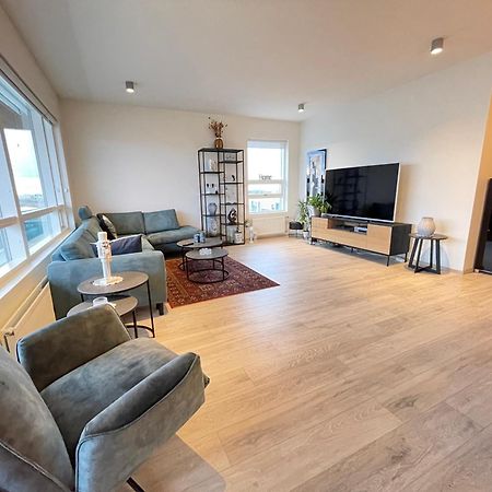 Modern And Spacious 3 Bedroom Apartment In Kopavogur Reykjavik Exterior photo